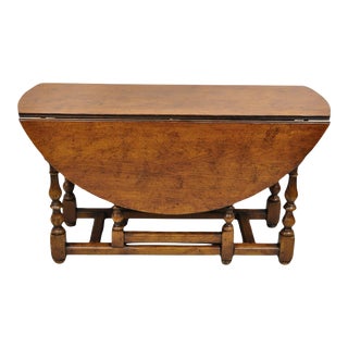 Early 20th Century Antique English Jacobean Country Oak Gateleg Drop Leaf Round Dining Table For Sale