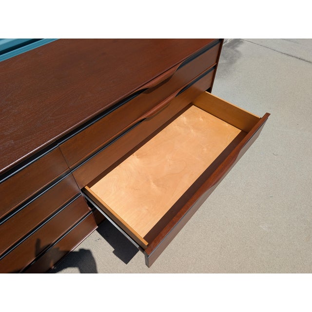 Mid Century Modern Walnut Dresser by John Kapel for Glenn of California, C1960s For Sale - Image 12 of 18
