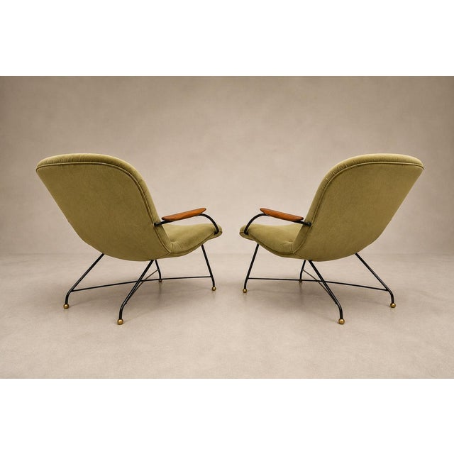 Wood Brazilian Modern Pair of Armchairs in Rosewood, Metal & Velvet by Carlo Hauner, 1950s For Sale - Image 7 of 18