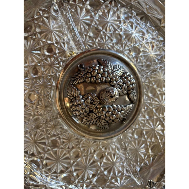 Art Nouveau Cut Crystal Serving Platter with Silver-Plated Metal and Vine Leaves, 1900 For Sale - Image 3 of 5