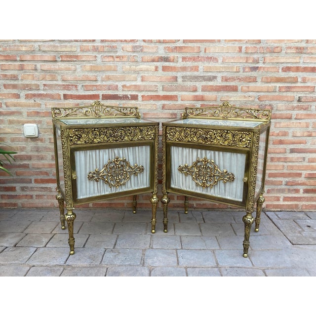 19th Century French Bronze Vitrine Nightstands with Glass Doors and Brass Drawer For Sale - Image 17 of 18