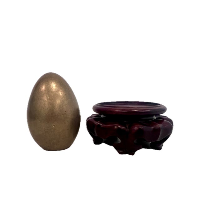 Chinoiserie Small Vintage Ornately Carved 'Lotus Platform' Chinese Rosewood Display Stand / Pedestal For Sale - Image 3 of 7