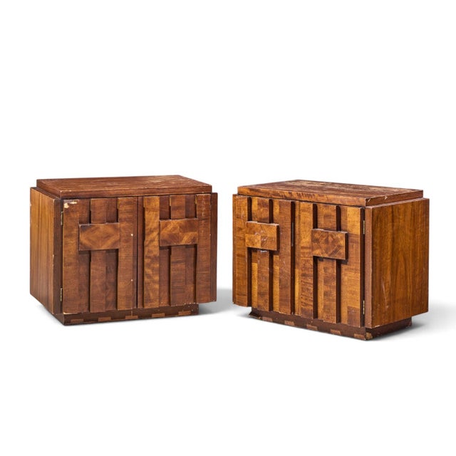 Mid-Century Modern Lane Staccato Brutalist Mid Century Walnut Nightstands - Pair For Sale - Image 3 of 11