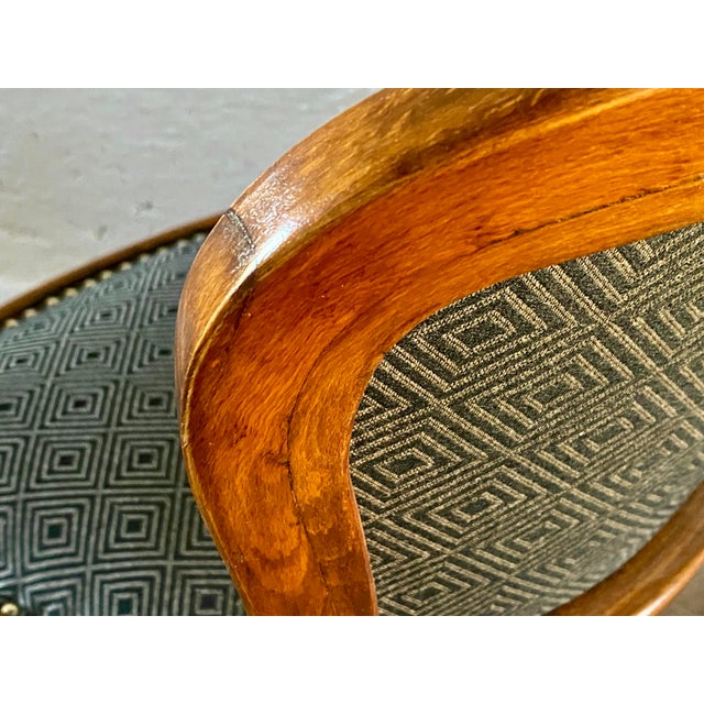 Seating Group with Small Table from Gebrüder Thonet, 1890s, Set of 3 For Sale - Image 10 of 14