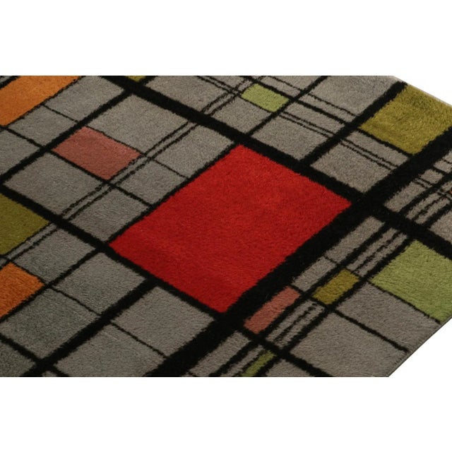 1960s Vintage Zeki Muren Art Deco Rug, With Geometric Patterns, From Rug & Kilim For Sale - Image 5 of 7