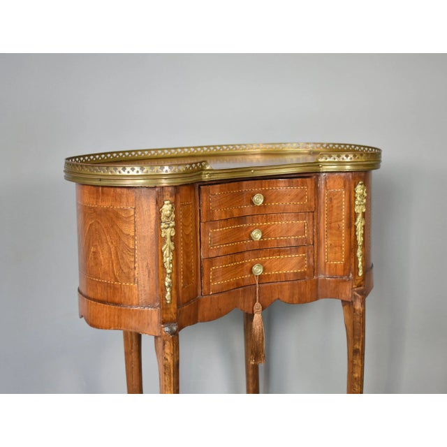 Wood Mid-Century Modern French Kidney-Shaped Side Table, 1950s For Sale - Image 7 of 17