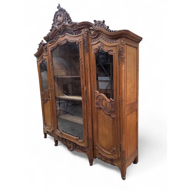 Late 19th Century Antique French Louis XV Style Hand-Carved Walnut Vitrine Bookcase For Sale - Image 5 of 12