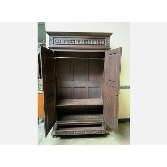 Antique Wardrobe in Chestnut, 1880 For Sale - Image 3 of 11
