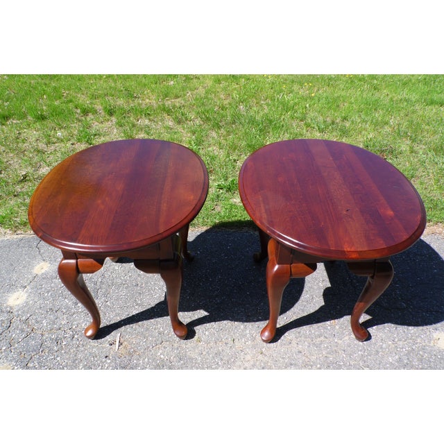 Pair Broyhill Queen Anne Style Solid Cherry Oval End Tables Nightstands