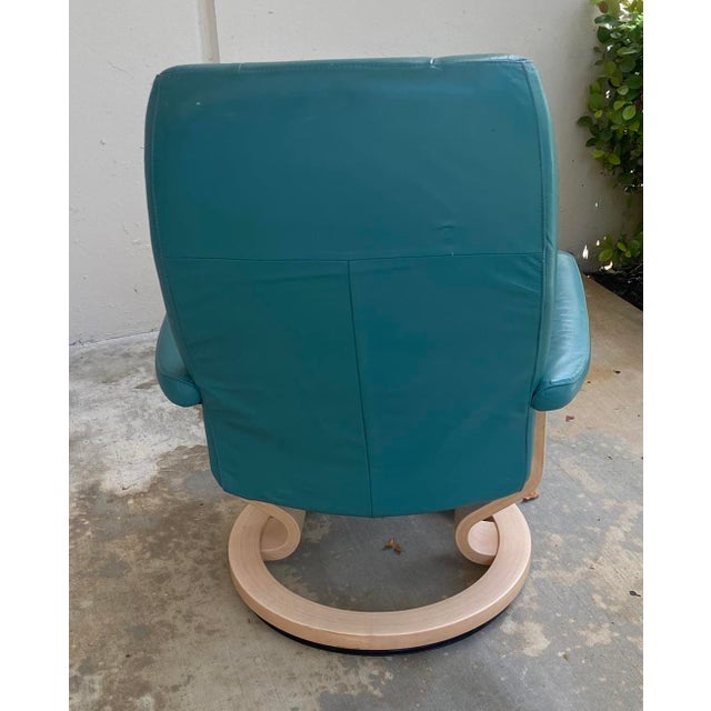 1990s Ekornes Stressless Vintage Lounge Chair With Ottoman For Sale In West Palm - Image 6 of 8