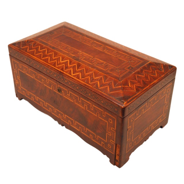 Traditional Early 19th Century Inlaid Mahogany Box With Marquetry Detail, English, Ca. 1820 For Sale - Image 3 of 14