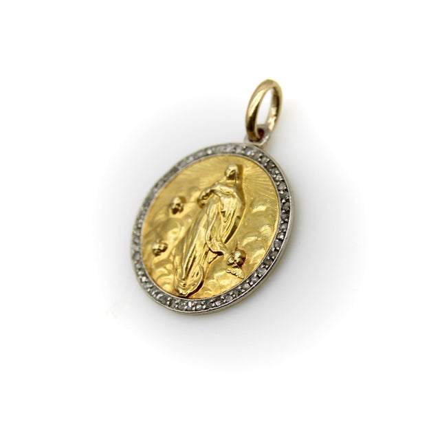 Traditional 1910s Edwardian French 18k Gold and Platinum Mother of God Pendant For Sale - Image 3 of 9