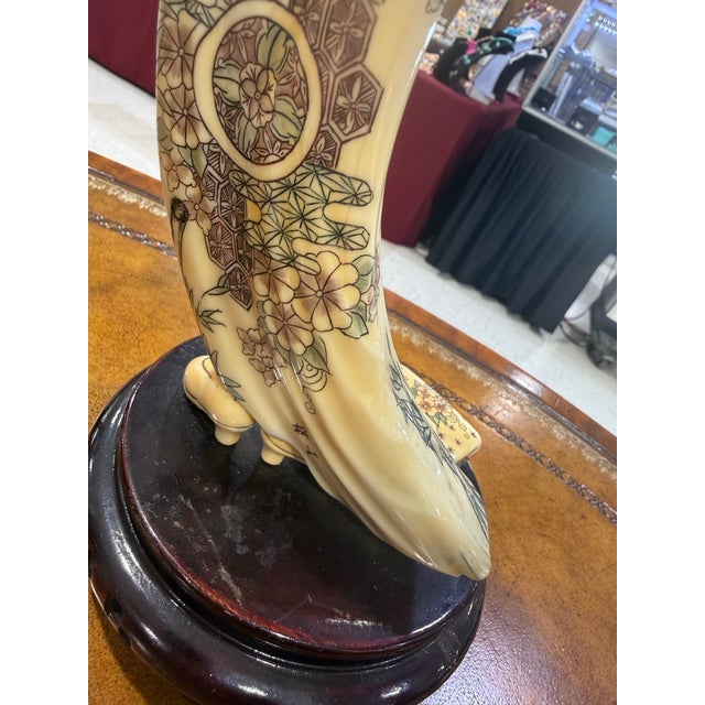 geise ivory kimono finely worked with floral motifs early 20th century 100% handcarved Ivory Excellent condition no...