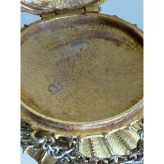 1970s Hollywood Regency Estée Lauder Empire Solid Perfume Pendant Necklace For Sale - Image 14 of 16