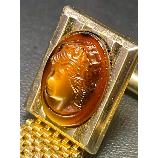 Hickok Manufacturing Co. Early MCM Jewelry. Men’s Gold Filled Bakelite Cameo Cufflinks For Sale - Image 4 of 6