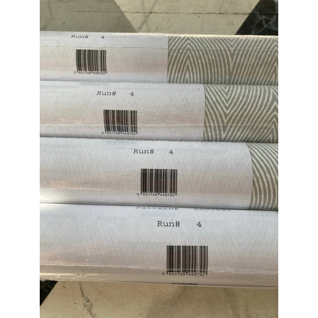 Schumacher Bark 5007591 Fog Wallpaper From Drawn From Nature Collection - Set of 4 Double Rolls For Sale - Image 14 of 15
