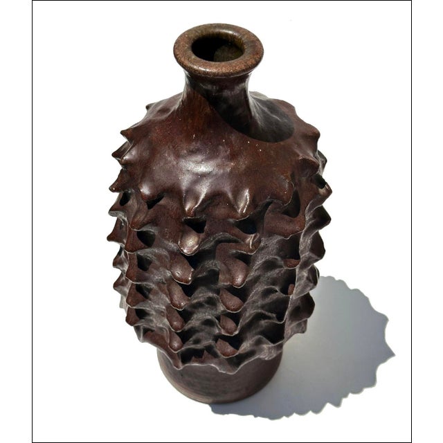 Mid-Century Modern Ka-Kwong Hui MCM Vintage Studio Art Pottery Vase For Sale - Image 3 of 7