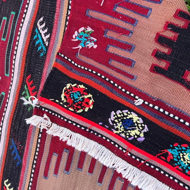 1960s Vintage Red Flatweave Rug For Sale - Image 5 of 6