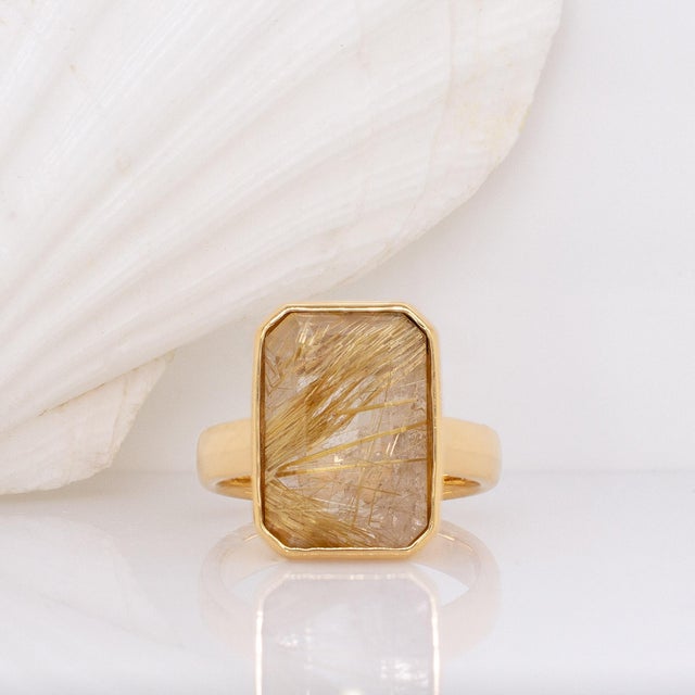 Art Deco 10.4cts Rutilated Quartz Statement Ring: 18k Solid Gold | Emerald Cut, Size 6.75 For Sale - Image 3 of 7