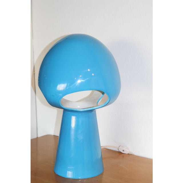 A vintage space-age style ceramic mushroom lamp, 1970s. Unknown maker/designer. Unmarked. In good working condition....