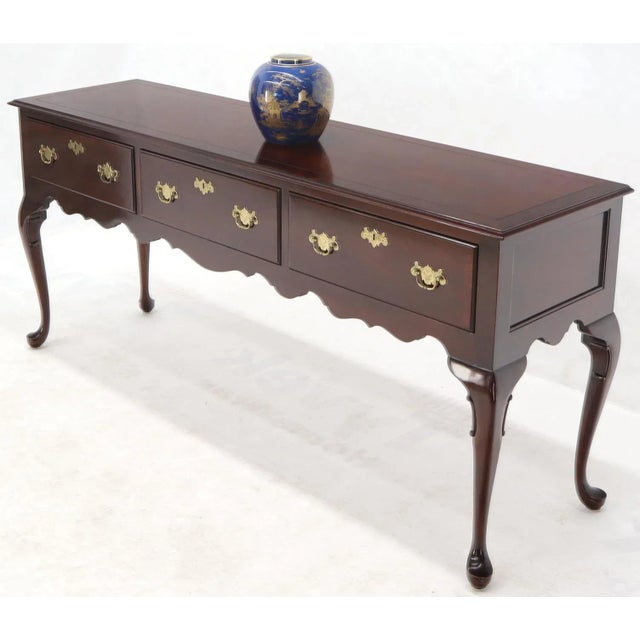 Mid 20th Century Kindel Mahogany Queen Anne 3-Drawer Sideboard For Sale - Image 5 of 13