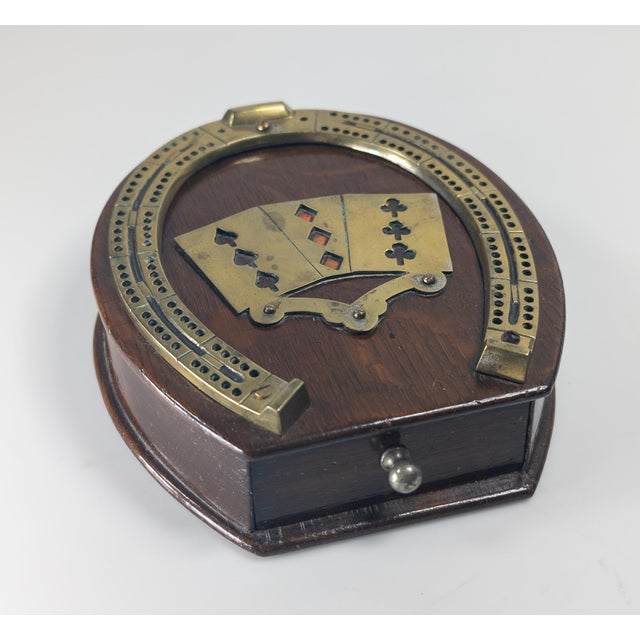 English Mid-Century English Oak and Brass Cribbage Playing Card Box With Horseshoe For Sale - Image 3 of 10