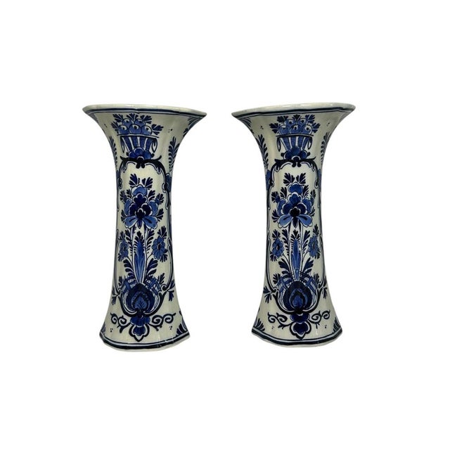 Antique Royal Delft Hand-Painted Floral Trumpet Vases by l.g.n. Ten Dam, 1916, Set of 2 For Sale - Image 9 of 9