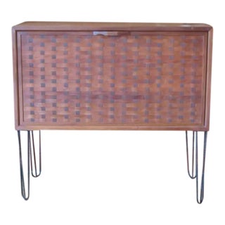 1960-1970s Teak Micro Credenza Sideboard Bar Nightstand For Sale
