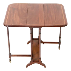19th Century English Spider Leg Table with Drop Leaves in Walnut