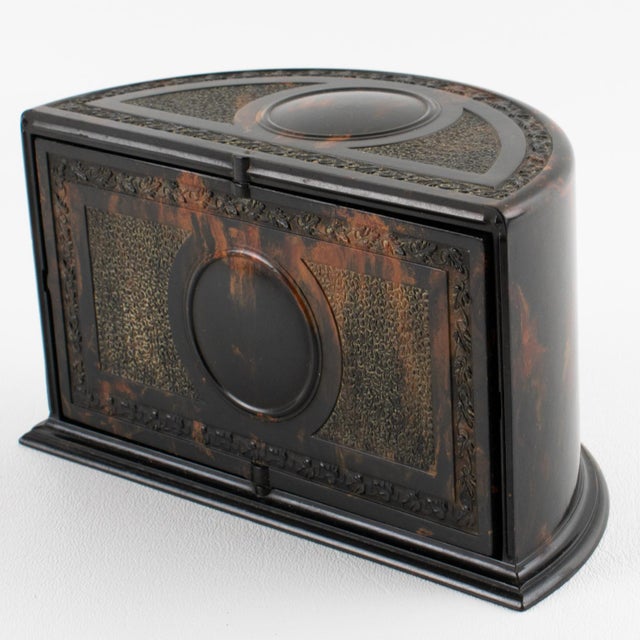 Brown Art Deco Bakelite Modernist Box by Linsden, England Circa 1925 For Sale - Image 8 of 17