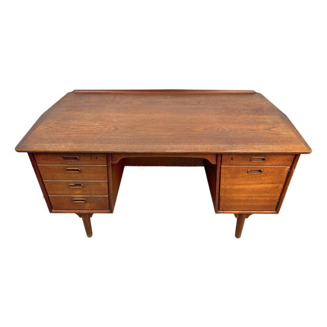 Mid-Century Modern Danish Walnut Desk Attributed to Svend Åge Madsen For Sale