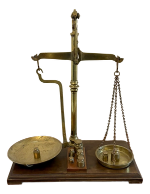 Antique Victorian Apothecary Balance Scales in Brass and Mahogany with Weights from Day & Millward, 1880, Set of 10
