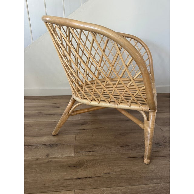 Pair of Vintage Organic Modern Rattan Lounge Chairs – Low Profile Coastal Boho For Sale - Image 11 of 12