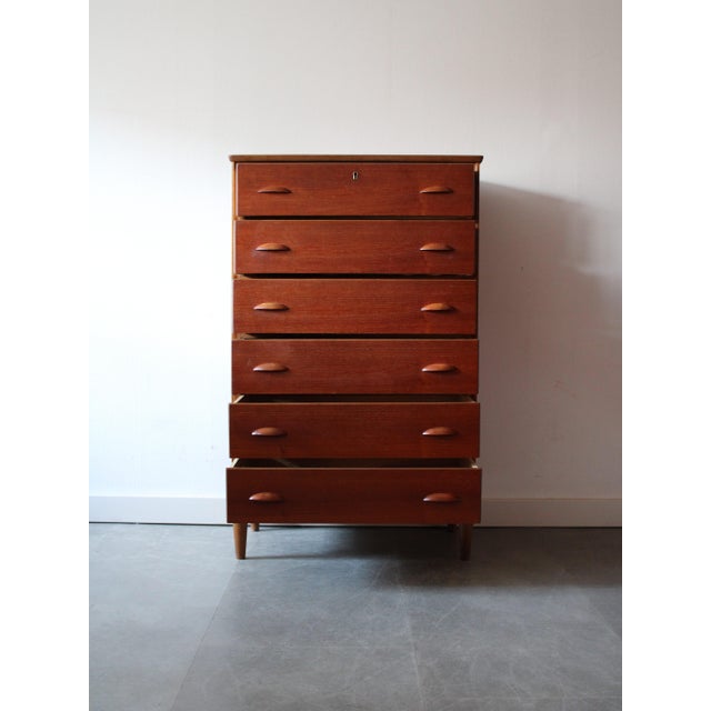Vintage Danish Chest of Drawers in Teak, 1960s For Sale - Image 4 of 8