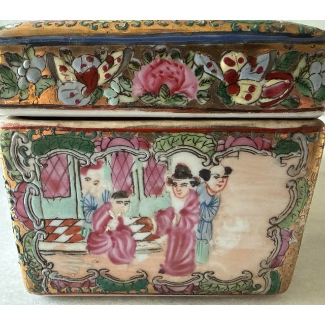 Rose Vintage Chinese Famille Rose Porcelain Lidded Box For Sale - Image 8 of 11