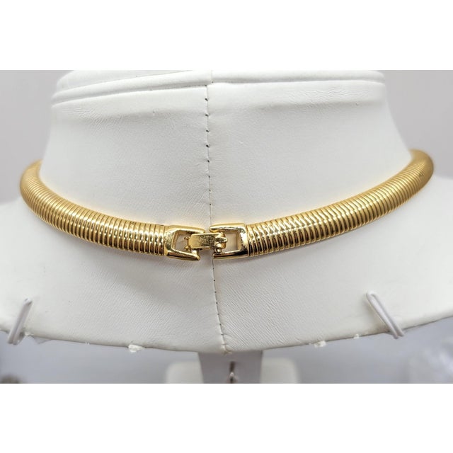 Modern Vintage Signed Napier Goldtone & Black Resin Bib Necklace, 1985 Ad Piece For Sale - Image 3 of 7