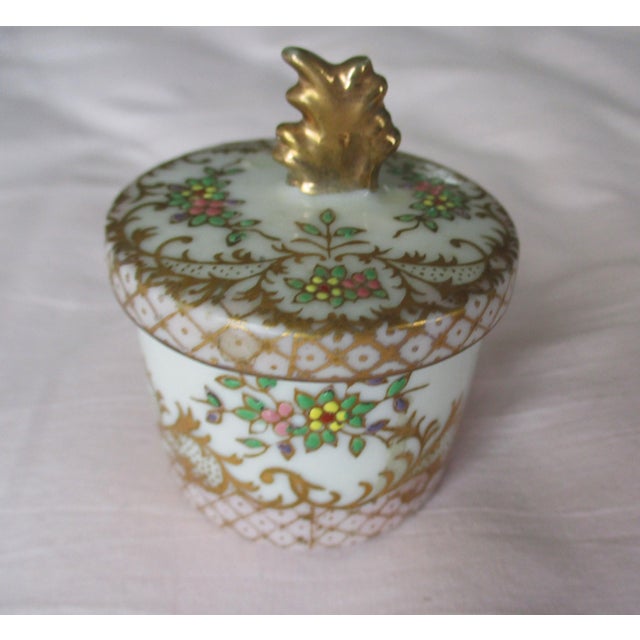 Antique French Hand Painted Enameled Porcelain Stamp Box For Sale In Columbia, SC - Image 6 of 9
