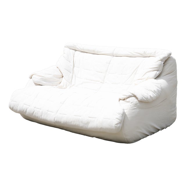 Vintage Sofa in Foam and White Fabric, 1970s For Sale
