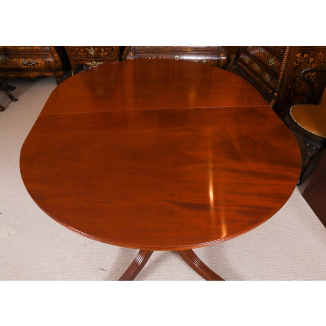 Antique George IV Regency Triple Pillar Dining Table, 1830s For Sale - Image 5 of 18
