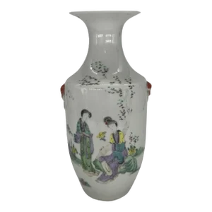 Chinese Export Qing Dynasty Porcelain Figural Story Vase