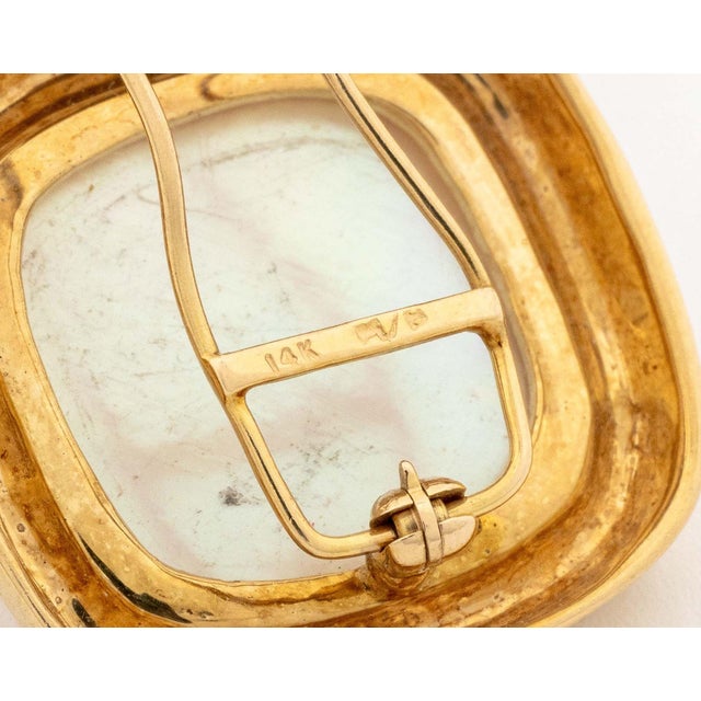 Mid 20th Century Modernist Mabe Pearl and 14k Yellow Gold Pendant Enhancer For Sale - Image 5 of 5