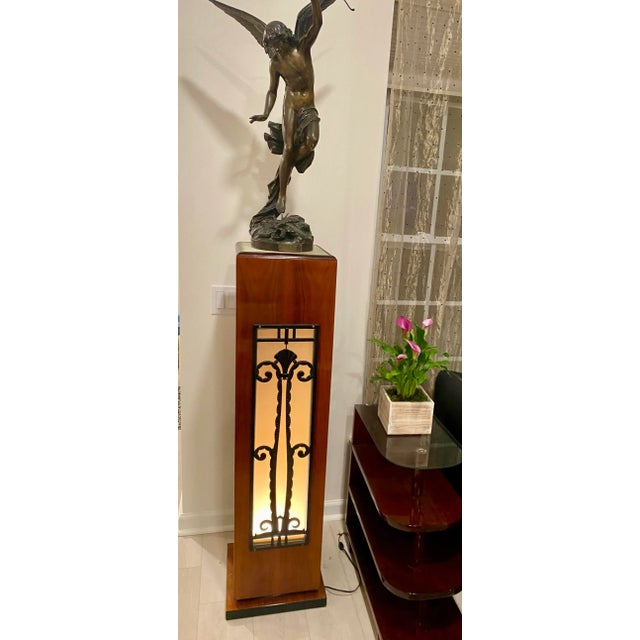 1940s Art Deco Mahogany Lighted Column, French Rod Iron Frosted Glass and Mahogany Wood Lighted Pedestal For Sale - Image 4 of 12
