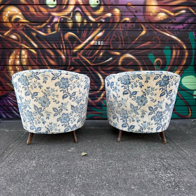 Mid-Century Modern Vintage Barrel-Back Blue Floral Armchair For Sale - Image 3 of 12