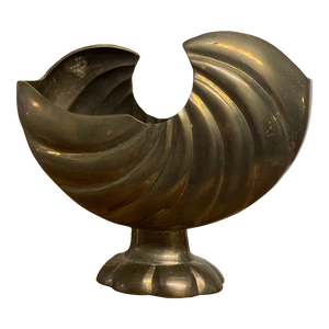 Vintage Hollywood Regency Style Brass Nautilus Shell Footed Planter