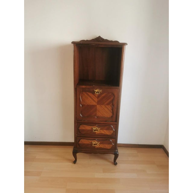 Small Queen Anne Cabinet, 1950s For Sale - Image 3 of 17