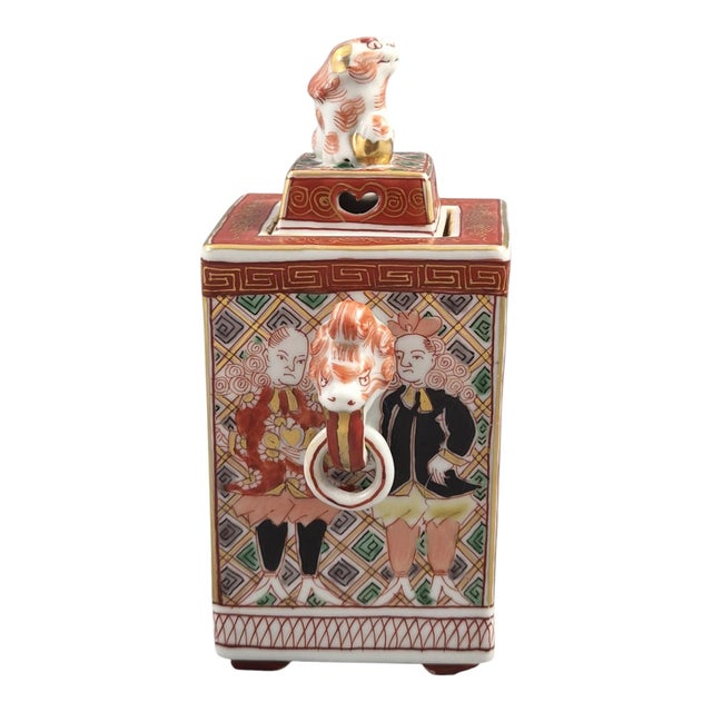 Edo Nanban Ship in Porcelain, 1860 For Sale - Image 4 of 16