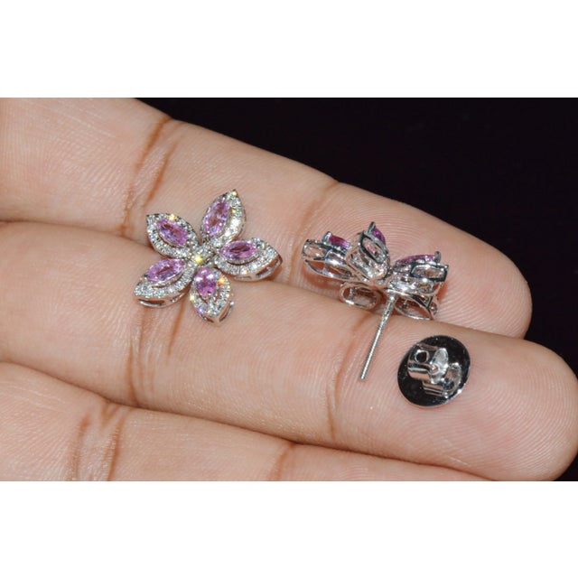 Metal Certified Natural 2.36cts vs F Diamond Pink Sapphire 18k Solid Gold Floral Earrings- 2 Pieces For Sale - Image 7 of 13