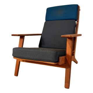 GE-375 Lounge Chair by Hans Wegner for Getama For Sale