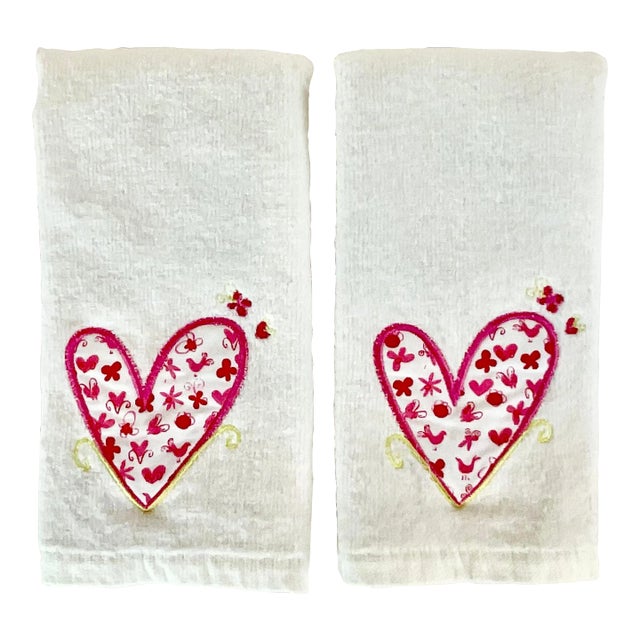 1990s Vintage Boho Chic Valentine Heart Tip Towels - a Pair. For Sale