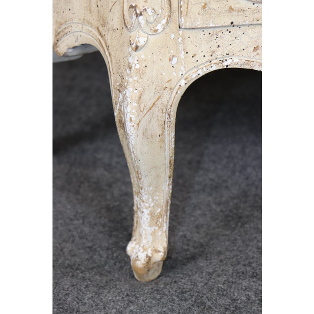 Pair of Antique Italian Rococo Style Parcel Gilt Paint Decorated Commodes For Sale - Image 14 of 16